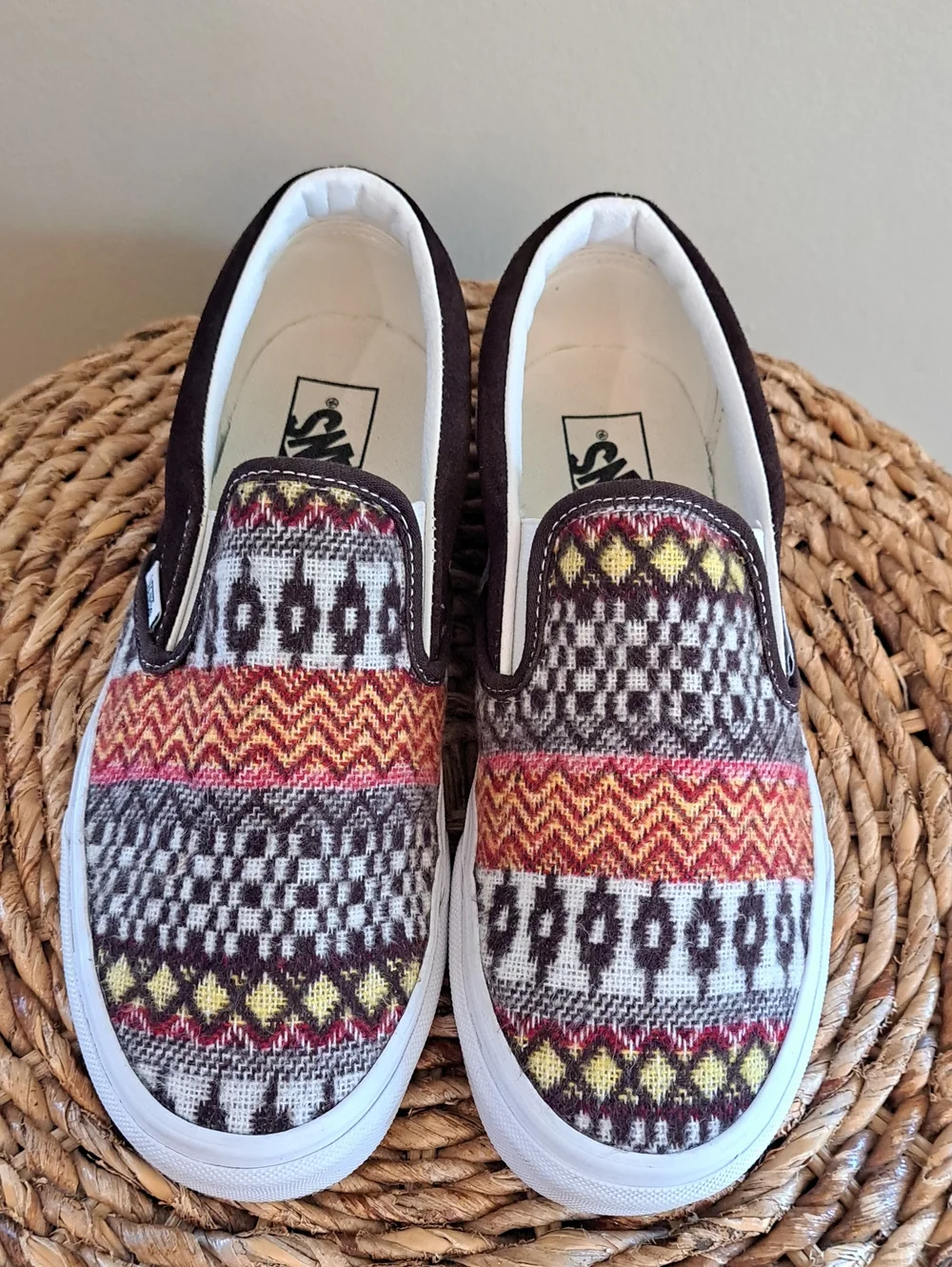 Vans Unisex Fair Isle Brown Suede/Multi Woven Print Slip On Loafers M8/W9.5